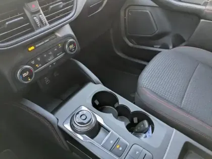 Photo 14 Ford Kuga  2.5 Duratec 190ch FHEV E85 ST-Line X BVA