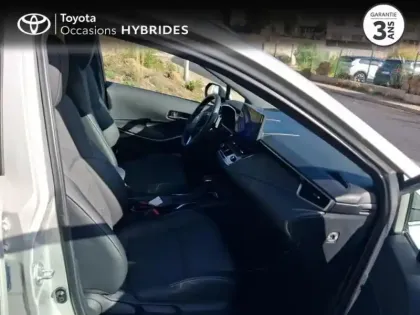 Photo 5 Toyota Corolla  Touring Spt 2.0 196ch Design Pack Confort