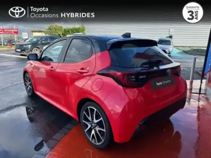 Photo 1 Toyota Yaris  116h France Business 5p