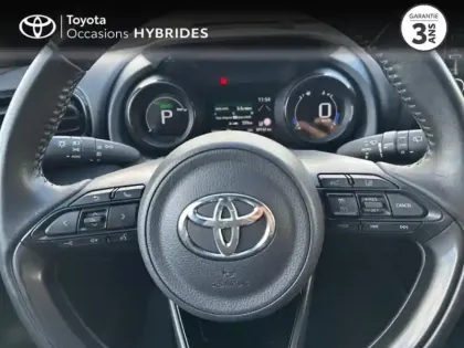 Photo 27 Toyota Yaris  116h France Business 5p