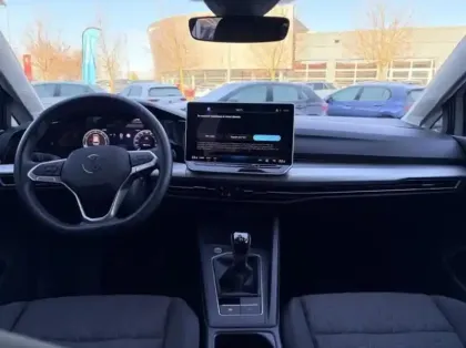 Photo 5 Volkswagen Golf  1.5 TSI EVO2 116ch VW Edition