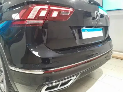 Photo 8 Volkswagen Tiguan  2.0 TDI 150ch R-Line DSG7