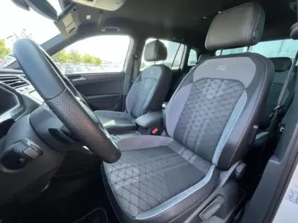 Photo 10 Volkswagen Tiguan  1.4 eHybrid 245ch R-Line DSG6