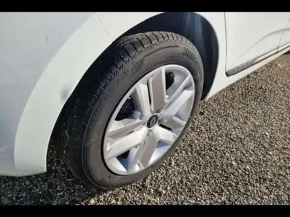 Photo 12 Renault Clio  1.0 Eco-G 100ch Evolution - 24