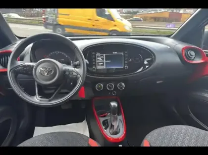Photo 11 Toyota Aygo  X 1.0 VVT-i 72ch Design S-CVT MY23