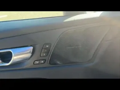 Photo 11 Volvo Xc60  T6 AWD 253 + 145ch Utimate Style Dark Geartronic