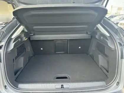 Photo 5 Citroën C4  1.2 Hybride 145ch S&S MAX Automatique