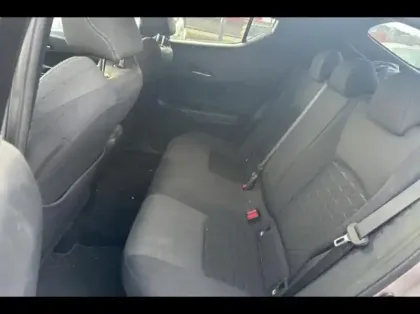 Photo 10 Toyota C-HR  122h Edition 2WD E-CVT MY22