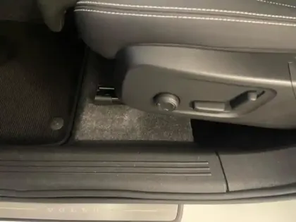 Photo 12 Volvo Xc40  B3 163ch Ultimate DCT 7