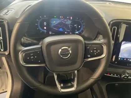 Photo 13 Volvo Xc40  B3 163ch Ultimate DCT 7