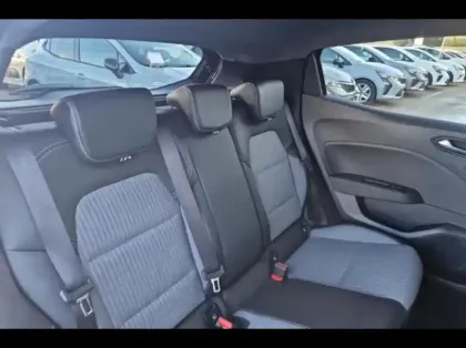 Photo 10 Renault Clio  1.6 E-Tech 145ch full hybrid Techno - 24