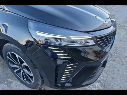 Photo 14 Renault Clio  1.6 E-Tech 145ch full hybrid Techno - 24