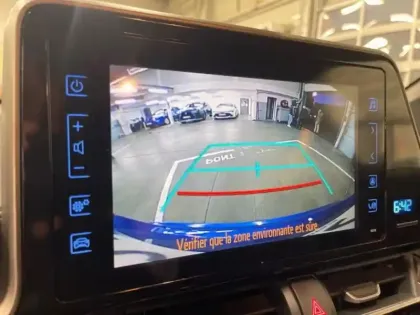 Photo 10 Toyota C-HR  122h Edition 2WD E-CVT