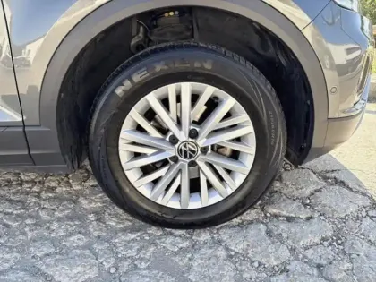 Photo 12 Volkswagen T-roc  1.0 TSI 110ch Life