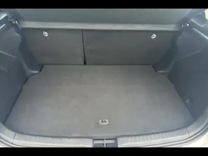 Photo 8 Toyota Yaris  120 VVT-i Dynamic Business RAC2024  MC24