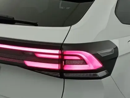 Photo 12 Volkswagen Taigo  1.0 TSI 116ch R-Line Edition DSG7