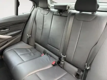 Photo 12 BMW Serie 3 Série 3 318iA 136ch M Sport Ultimate Euro6d-T