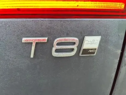 Photo 11 Volvo Xc60  T8 Hybride Rechargeable 310 + 145ch Ultra Style Chrome Geartronic 8 AWD