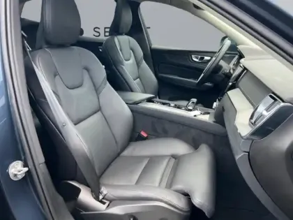 Photo 8 Volvo Xc60  T8 Hybride Rechargeable 310 + 145ch Ultra Style Chrome Geartronic 8 AWD