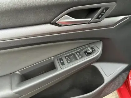 Photo 12 Volkswagen Golf  1.0 TSI OPF 110ch Active