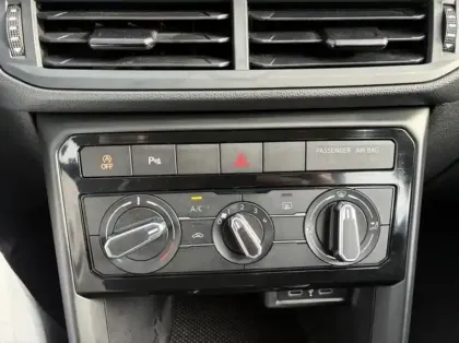 Photo 13 Volkswagen T-cross  1.0 TSI 95ch Life Tech