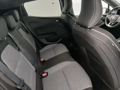 Photo 14 Renault Clio  1.6 E-Tech 145ch full hybrid Techno - 24