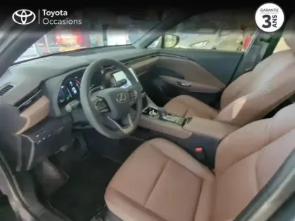 Photo 10 Lexus Lbx  1.5 136ch Elegant 2WD Pack Tech