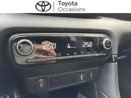 Photo 10 Toyota Yaris  116h GR Sport 5p TECHNO