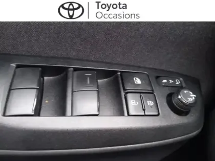 Photo 11 Toyota Yaris  Cross 116h Design MY21