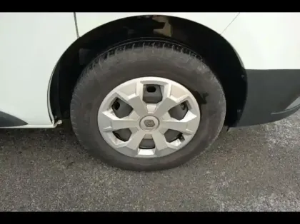 Photo 12 Renault Trafic  Combi L2 2.0 Blue dCi 150ch S&S Zen 8 places