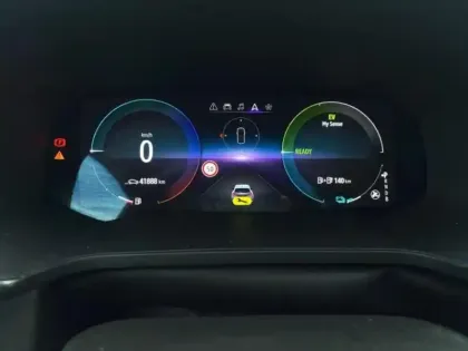 Photo 21 Renault Captur  1.6 E-Tech hybride rechargeable 160ch Techno