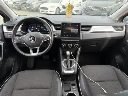 Photo 3 Renault Captur  1.6 E-Tech hybride rechargeable 160ch Techno
