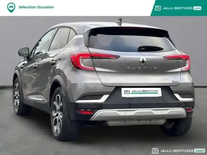 Photo 13 Renault Captur  1.6 E-Tech hybride rechargeable 160ch Techno