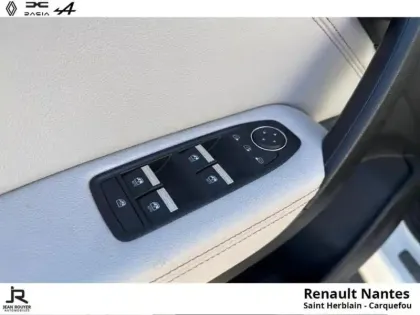 Photo 11 Renault Captur  1.6 E-Tech hybride Initiale Paris -21