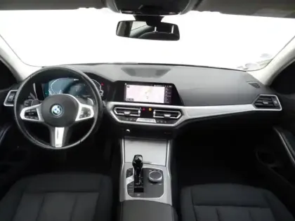 Photo 6 BMW Serie 3 Série 3 Touring 320eA xDrive 204ch Lounge