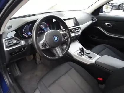 Photo 2 BMW Serie 3 Série 3 Touring 320eA xDrive 204ch Lounge