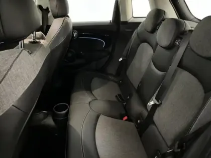 Photo 16 Mini Mini  5 Portes Cooper 136ch Edition Premium Plus BVA7