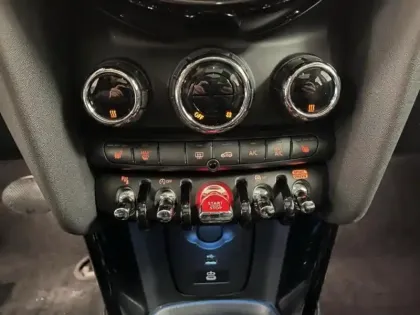 Photo 11 Mini Mini  5 Portes Cooper 136ch Edition Premium Plus BVA7