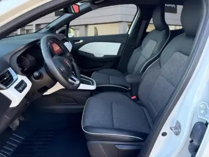 Photo 8 Renault Clio  1.6 E-Tech 145ch full hybrid Evolution