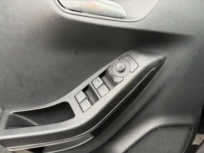 Photo 1 Ford Puma  1.0 Flexifuel 125ch S&S mHEV Titanium