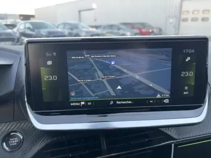 Photo 12 Peugeot 208  1.2 PureTech 100ch S&S GT Line