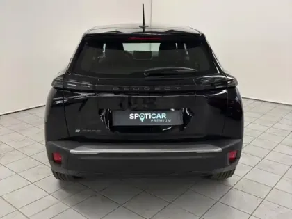 Photo 5 Peugeot 2008  e- 136ch Active