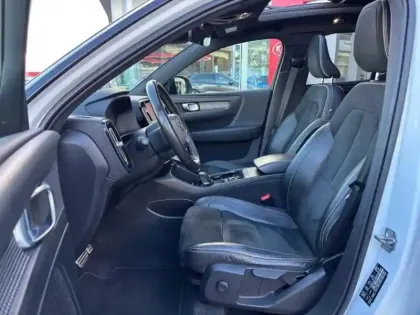 Photo 9 Volvo Xc40  D3 AdBlue 150ch R-Design Geartronic 8