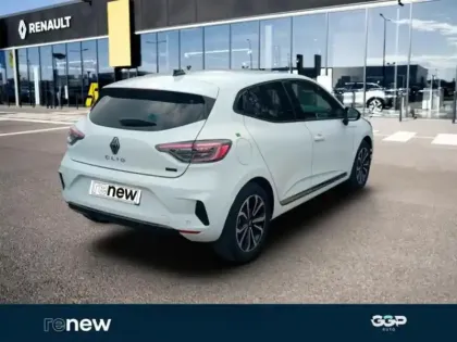 Photo 5 Renault Clio  1.6 E-Tech 145ch full hybrid Techno - 24