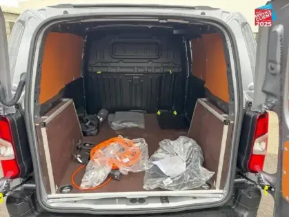 Photo 13 Toyota Proace  CITY Medium Electric 136ch 50 kWh Start MC24