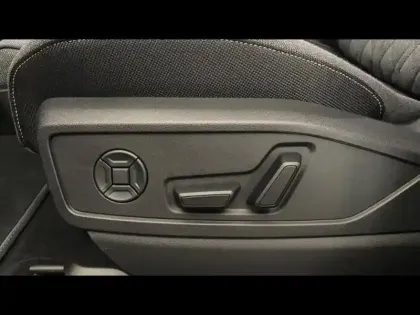 Photo 10 Audi Q5  2.0 e-hybrid 299ch S line quattro S tronic 7