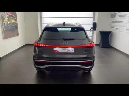 Photo 20 Audi Q5  2.0 e-hybrid 299ch S line quattro S tronic 7