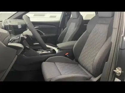 Photo 24 Audi Q5  2.0 e-hybrid 299ch S line quattro S tronic 7