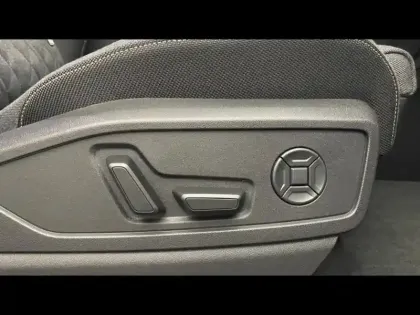 Photo 12 Audi Q5  2.0 e-hybrid 299ch S line quattro S tronic 7