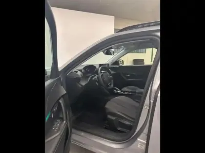 Photo 10 Peugeot 2008  1.2 PureTech 130ch S&S Allure EAT8